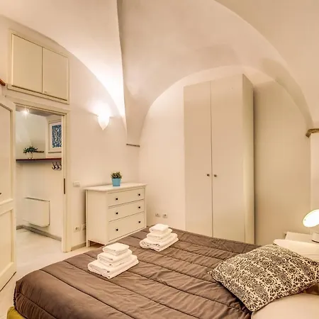 Coronari Stylish Apartman *