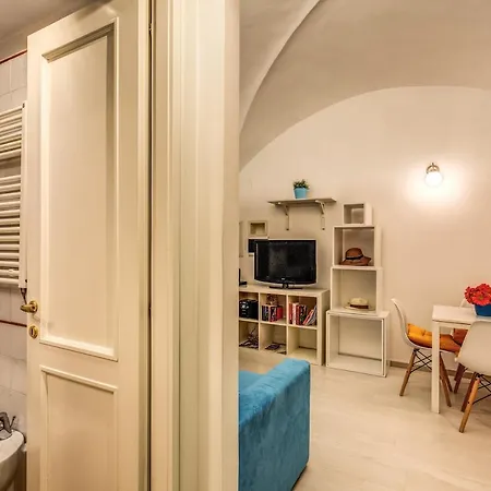Coronari Stylish Apartment *